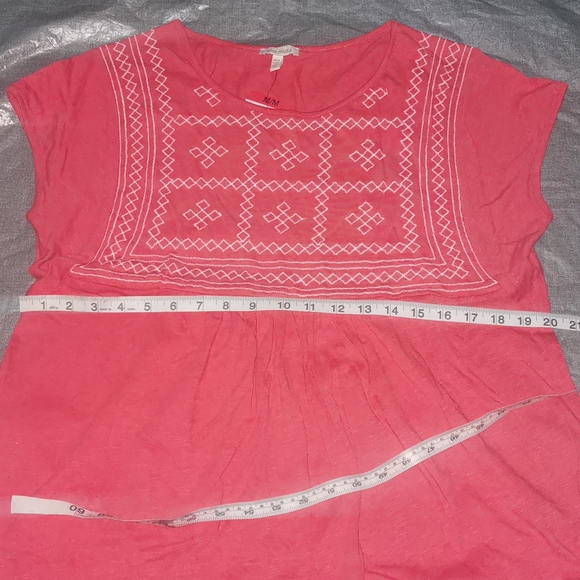 Ella Moss Medium New pinkish red smock style T shirt short sleeves embroidery M - Picture 8 of 11